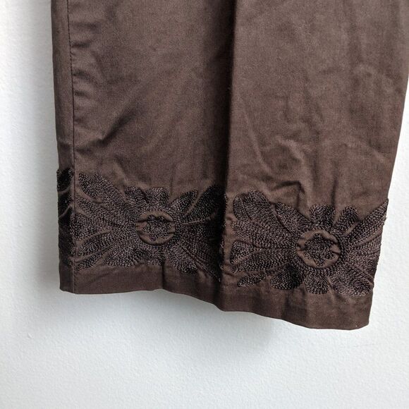 Ann Taylor | Floral Embroidered Hem Ankle Cropped Pants Sz 12 - Picture 5 of 9
